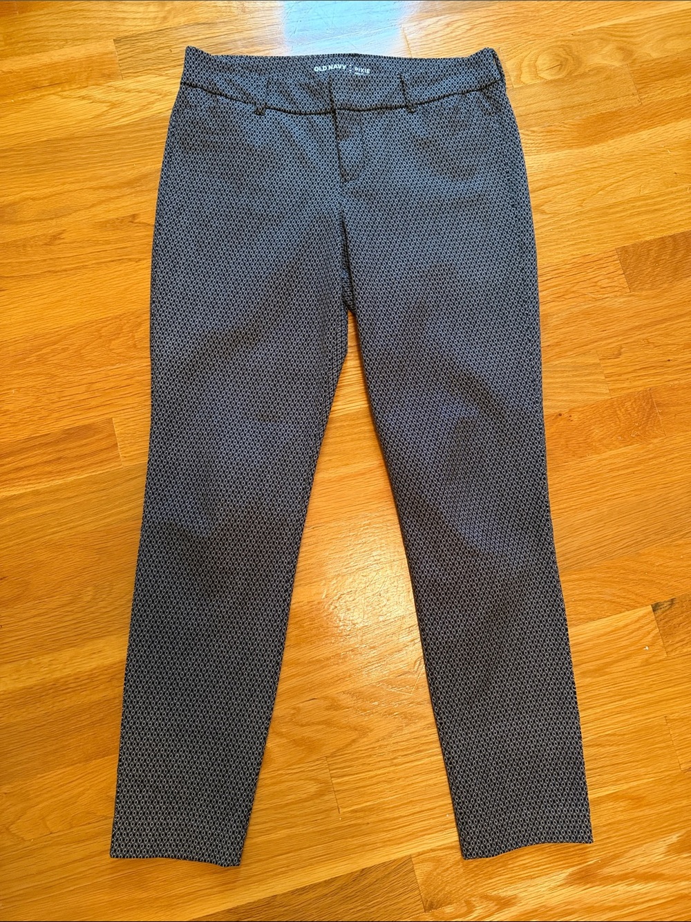 Old Navy Pixie Pant